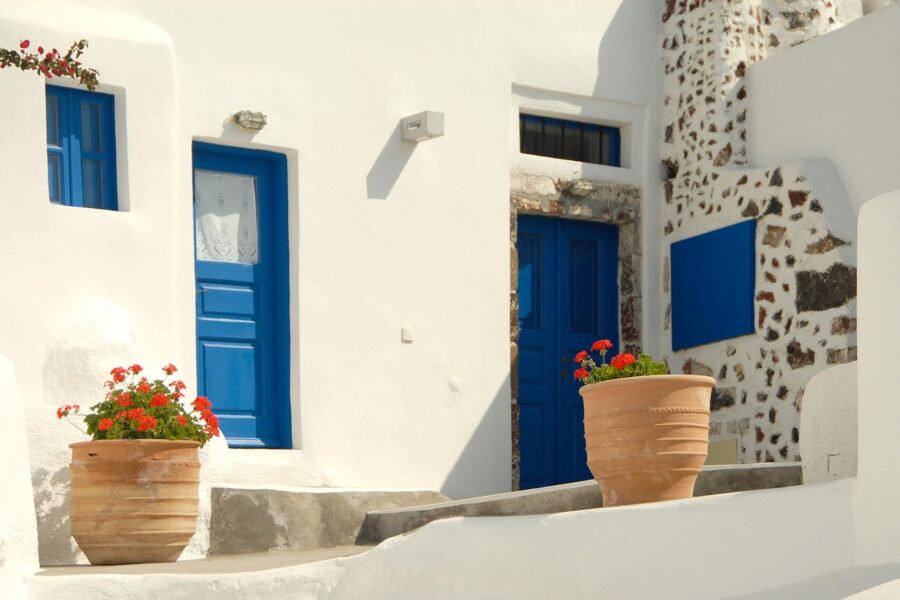 Be Coastal Magazine Blue Zones: Examining the Secrets of the 5 Astonishing Communities Where Time Slows Down blue zone