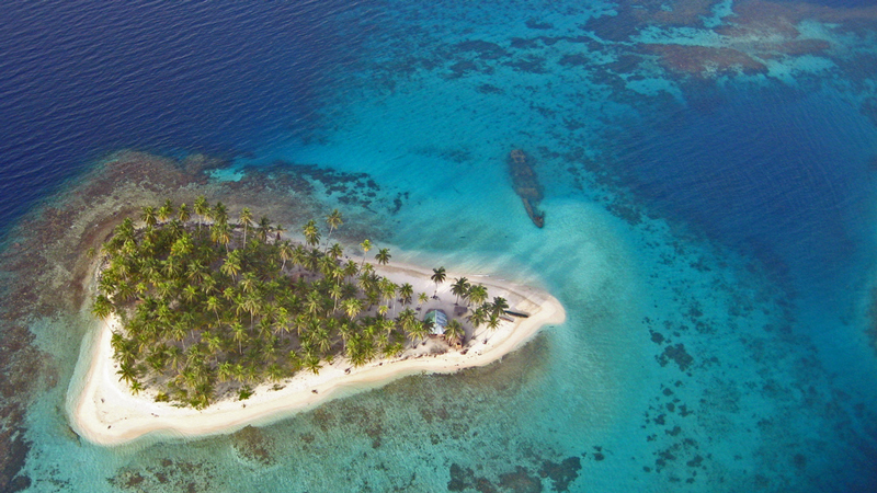 overview of Dog Island, Panama