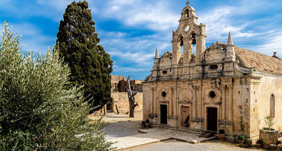 Crete Monastery, ship excursion, crusing