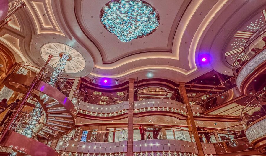 decorative ceiling, yacht, luxury cruising