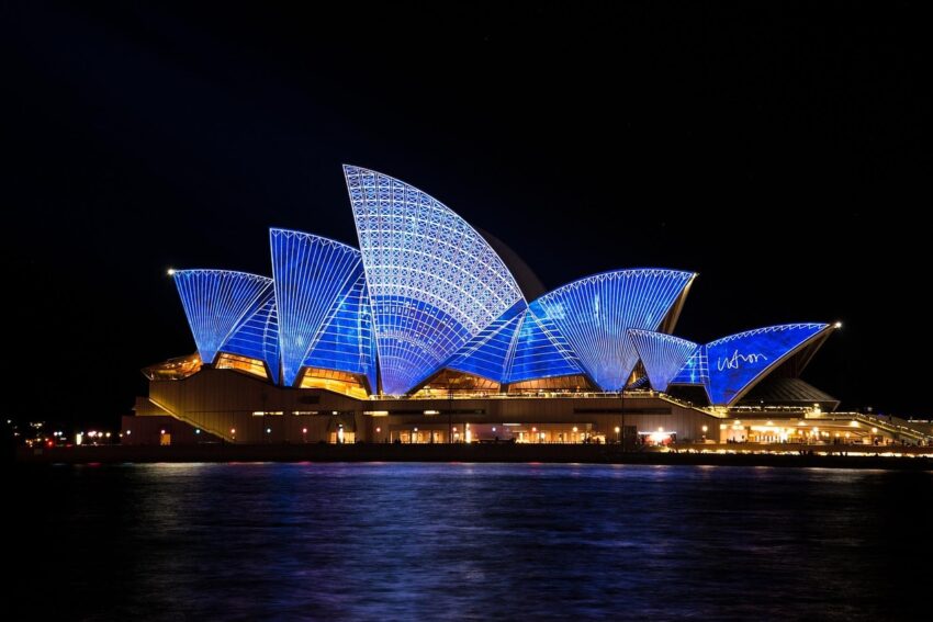 Be Coastal Magazine New South Wales: Uncover Australia's #1 Iconic City, Alpine Adventures, and Wildest Coastlines culinary